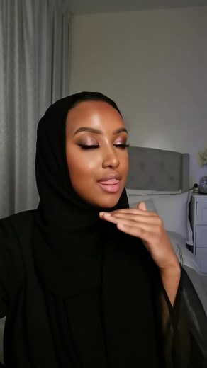 Makeup Application Tips for Hijab Wearers