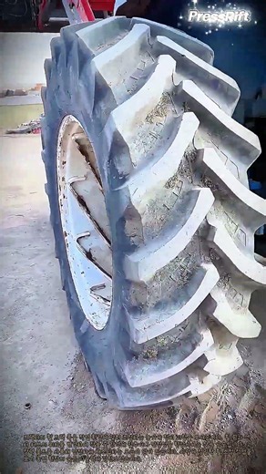 트랙터 휠 트랙 조정으로 작물 보호와 안정성 향상하는 방법 #worker #process #farmequipment #rowspacing #stability