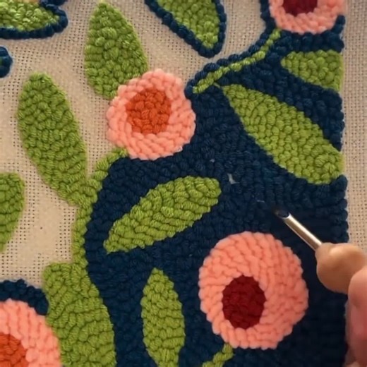 Beginner Punch Needle Kit: Floral Embroidery With Yarn & Hoop - Etsy
