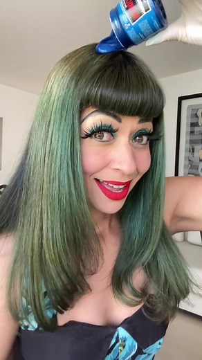 Color Fantasy con Manic Panic: Tutorial de Cabello