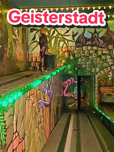 Traust du dich? 😱 #geisterstadt #geisterbahn #kirmes #volksfest #fy