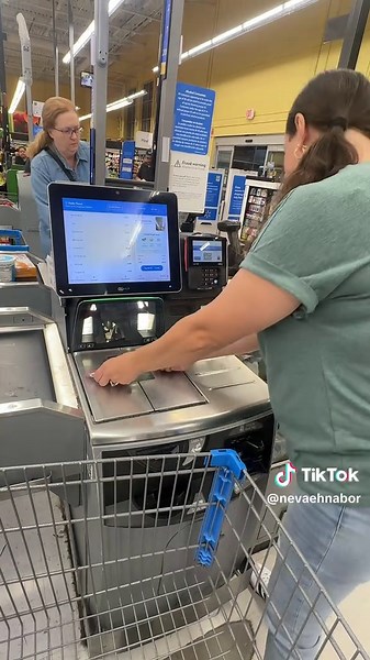 Guess The Price Challenge at Store