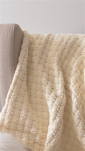A gorgous modern baby blanket that's EASY to knit! | B.Hooked Crochet & Knitting
