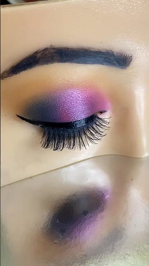 Dramatic eye makeup tutorial by me🙋‍♀️#eyeshadowtutorial#eyesmakeup#eyeshadow#makeup