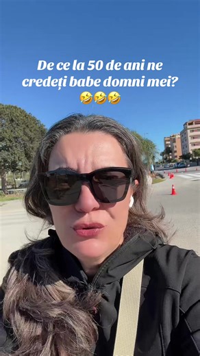Oare de ce ? #tiktokromania #haisafimmaibuni #viatainstrainatate #haisaradem🕺 #romaniinstrainatate