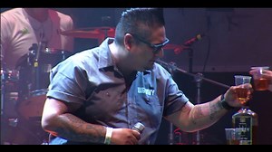 Emocionados de llegar por primera vez a USA como invitados de Inspector Oficial Esta es la gira, los esperamos a todos! 10 NOV, Santa Cruz, CA, Moe´s Alley 11 NOV, Oakland, The new Parish 12 NOV, Ventura, Discovery Ventura 13 NOV, Hollywood, Whiskey A Go Go 14 NOV, Hollywood, Whiskey A Go Go, 15 NOV Romano´s Concert Lounge, CA :::::: Aquí un recuerdo de nuestro paso por El Plaza Condesa de México con el gran Big Javy! | Los Caligaris