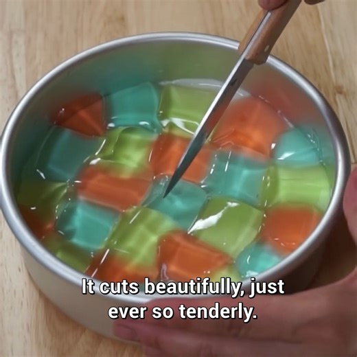 Rainbow prism cake from Japan! *DIY* 🌈 🍴#reels #yum #sweet #cake #rainbow #eat | Emmymade