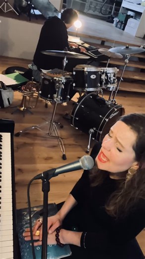 Judith Montau on Instagram: "Playing for the next concert Bolando 26.2. with Marc Vetter #montau #montaumusic #pattymoon #marcvetter #bolando"