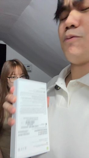 53K views · 1.5K reactions | mali nabiling phone case? edi bili bagong phone 浪 | Niebosyllania | Facebook