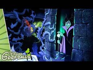 Sleeping Beauty Castle Walkthrough - Disneyland Resort Anaheim 🇺🇸
