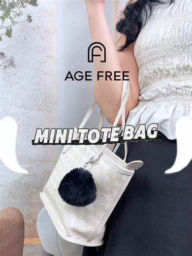AGE Pattern Mini Tote is so versatile! It holds documents for work commutes, odds for weekend trips, and looks chic for market visits/afternoon tea—fits all these scenes🔥👜#FreeClassic #newbag #totebag #fashionbag #officialbag #handbag #zipperbag #womenbag #shoulderbag