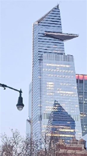 Edge NYC: Thrilling 360-Degree Views from 100 Stories