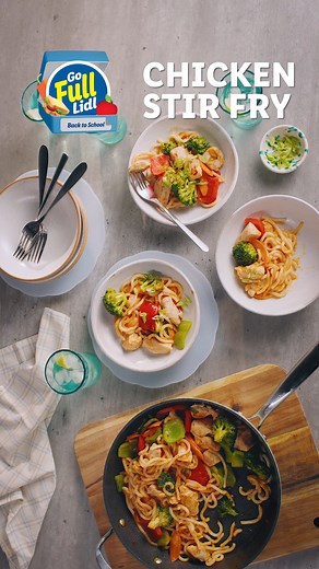 Wok n roll your back-to-school dinners with this delicious Chicken Stir Fry recipe🍜​ Made with the best quality Irish chicken, this is sure to be a family favourite🍽️🔥​ #LidlIreland #GoFullLidl #BacktoSchool #Recipe | Lidl Ireland