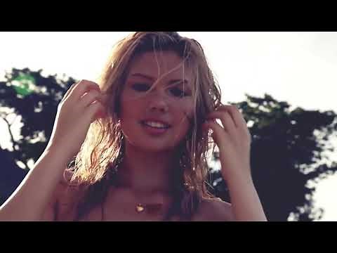 Kate Upton Through The Years The Best Of Marathon Sports Illustrated Swimsuit