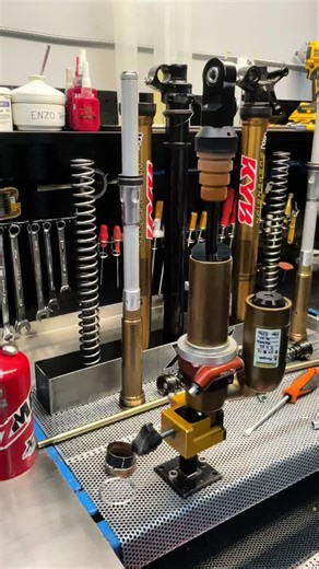 KYB A-Kit service🔥 💯Race Ready by: @x3msuspension #technology #kyb #smx #mx #suspension