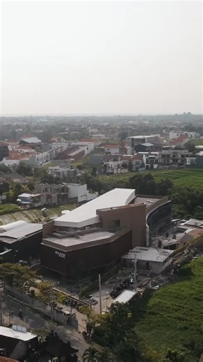 Reload Gym on Instagram: "Opening Soon – RELOAD GYM, Canggu A 6,000 sqm wellness sanctuary designed by andramatin. Full floor with NewTech for bodybuilding Rooftop Torque zone for strength & conditioning Day club pool & high-quality restaurant Sauna, hot & cold plunge, and ice bath recovery Powered by D&B premium sound system More than a gym — it’s a destination. Follow us @reloadsanctuary #RELOADCanggu #TrainElevated #WellnessRedefined"