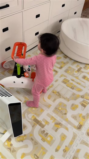 BTS Army Cheers for Ellie