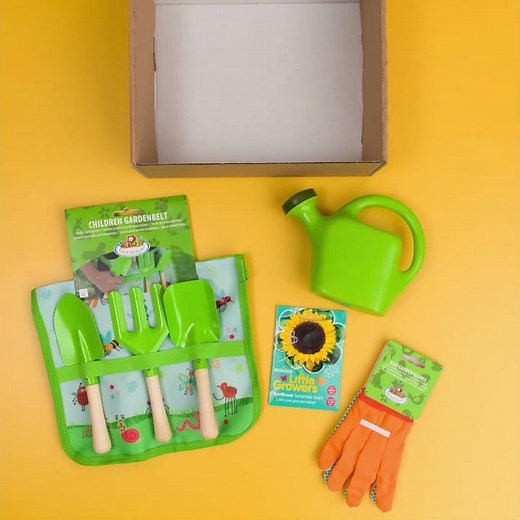 Best Kids Gardening Kit? Fun Garden Play for Little Gardeners!