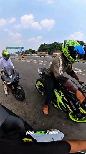 Bs3 RC 390 vs R3 race 💯📈 #rc390 #r3 #ytshorts #shorts #viralshorts