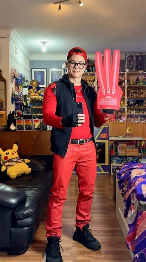 Andhi Pikapi on Instagram: "And here’s Deadpool! ⚔️ ❤️ Compression shirt: @athenics.id Mini Backpack: @loungeflyid @bnshypeofficial #deadpool #marvel #deadpoolandwolverine #loungefly"