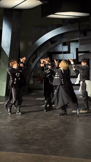 なにわ男子 | ⁡ 💿9th Single 発売まで… あと2日!!!👦🏻 ⁡ ⁡ 「CDTV ライブ！ライブ！」 ありがとうございました🤍🖤 ⁡ ⁡ 本日はアシンメトリーMV メイキングをお届け🎥 ⁡ ⁡ #なにわ男子 #naniwadanshi #なにわグラム #なにわ男子_アシンメトリー... | Instagram