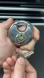 234K views · 504 reactions | Hilka Discus Padlock #security #tactical #lockpicking #LOCK #padlock #bypass #locksmith #foryou #fyp #fbreels | Lock Picking V | Facebook