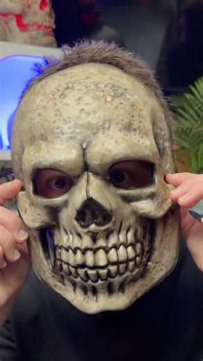 🎃 Happy Halloween 🎃 Save On Our Online Airbrushing Course