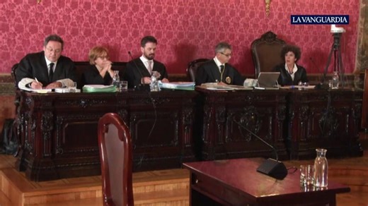 Juicio histórico: ¿de qué se acusa al fiscal general del Estado?