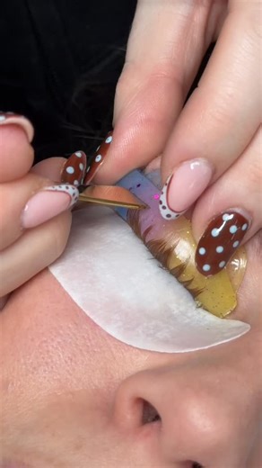 My Ultimate Upskill Korean Lash Lift Workshop is now LIVE — covering shields, placement, wrapping, chemistry, troubleshooting and more. If you want results that actually last… this is where you start 🧪📚 🔗 in bio | The Browage