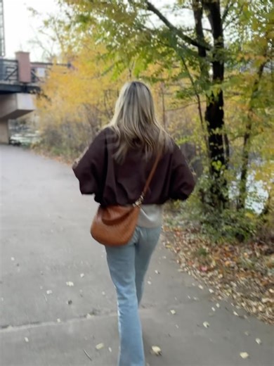 Lillie Eats and Tells on Reels