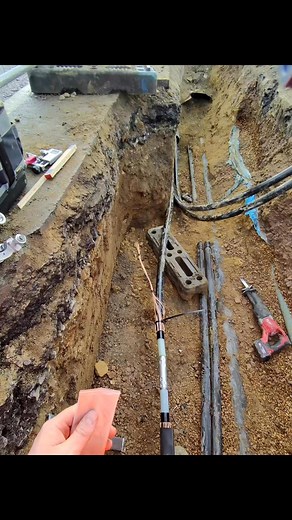 407K views · 1.5K reactions | Here, I’m carefully applying the yellow...