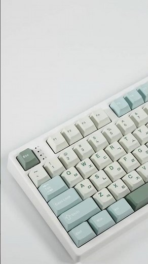 A keyboard with great vibes: Pre-flow archon AK68 Dual Dial Matcha Latte