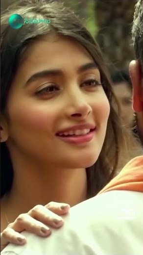 Pooja Hegde’s kiss | Hipi South