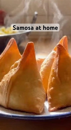 🔥 Indian Samosa | Crispy & Classic Homemade Snack 🇮🇳