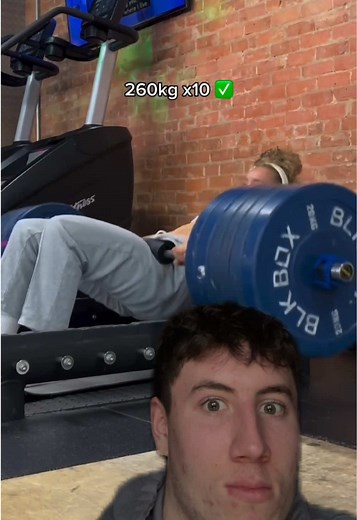 Imagine thinking this causes muscle growth lol 1:1 Coaching Applications in my bio.