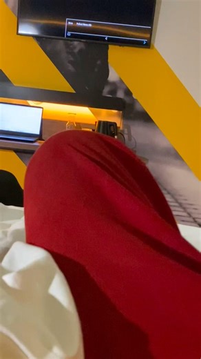 Struggling with adhd?It is not your phone-it is how time slips.Set a timer. stay focused.Link in Bio