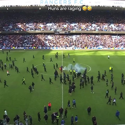 Raging Huns incoming 🤣 blow this up fr #celtic #blowup #fyp #oldfirm #getmeonthefyp