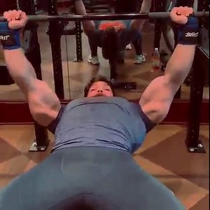 704K views · 75K reactions | Chest Workout Bench Press • lie flat...