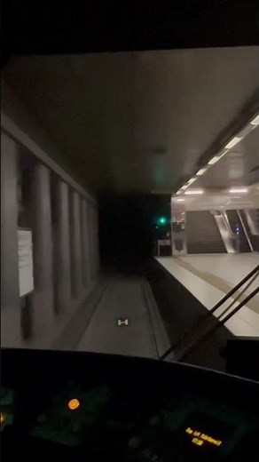 Führerstandsmitfahrt | KVB Linie 16 | Einfahrt-Neumarkt