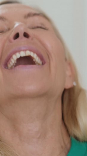 100% #Real 100% Natascha Ochsenknecht! 😜 Mehr erfahrt ihr in der 3. Staffel »Diese Ochsenknechts« auf #Sky 🤩. #DieseOchsenknechts #NataschaOchsenknecht | Sky Deutschland