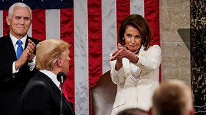 Photo of Pelosi applauding Trump becomes an internet-defined clap back