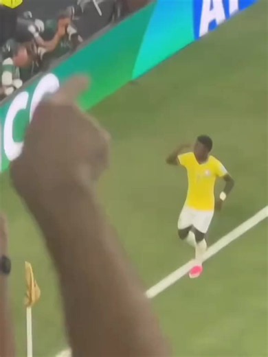 Vini Jr skills and celebrations — Vinícius Júnior highlights