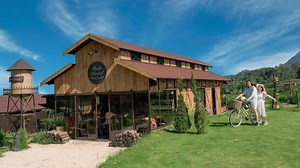 Healing Ala Swiss di Rustic Market Surabaya