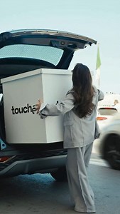 Why is that box so huge?! What is it hiding?! Why does it look so heavy? 😳 @romi_allata barely made it up the stairs with it… and just when you think you’ll never know.. “🍊”! Oranges spill out everywhere.. Clue or pure coincidence? 🧐 Guess what’s inside this giant mystery box 👀 Place your bets in the comments !👇 #comingsoon #tease #touché #skincare #surprise #algeria | Touché Skincare