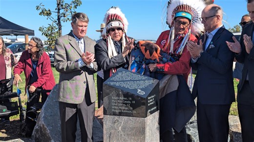 Plane crash victims from 50 years ago memorialized in Winnipeg