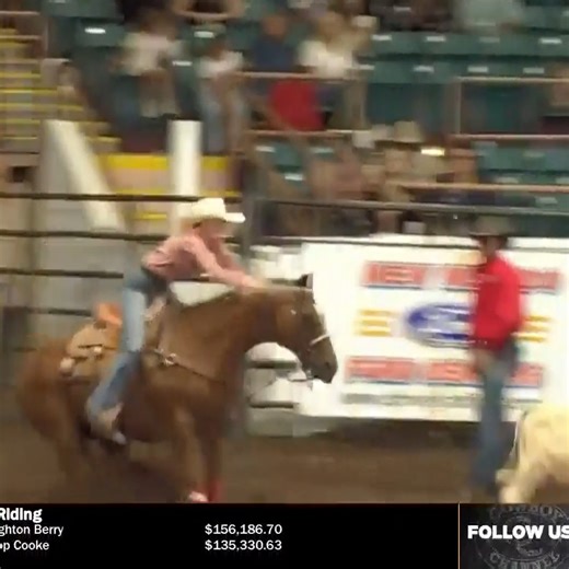 Josie Connor stops the clock at 1.8 seconds in last night's performance to take the lead in New Mexico! | CowboyChannel