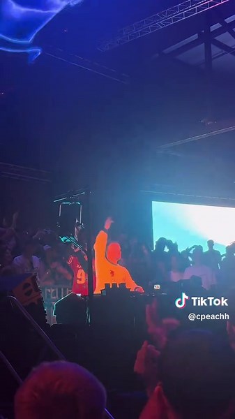 House Music Dance Moves: Front, Back, Side to Side