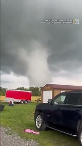 Funnel cloud spotted in Illinois during deadly storms | #shorts #tornado #illinois