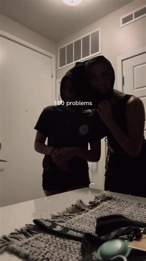 Boxers Moments: Fun with Best Friends