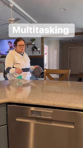 I’m expert life multitasking #clean #kids #cleaning #todo #multitasking #productivity #motivation | Organized Chaos